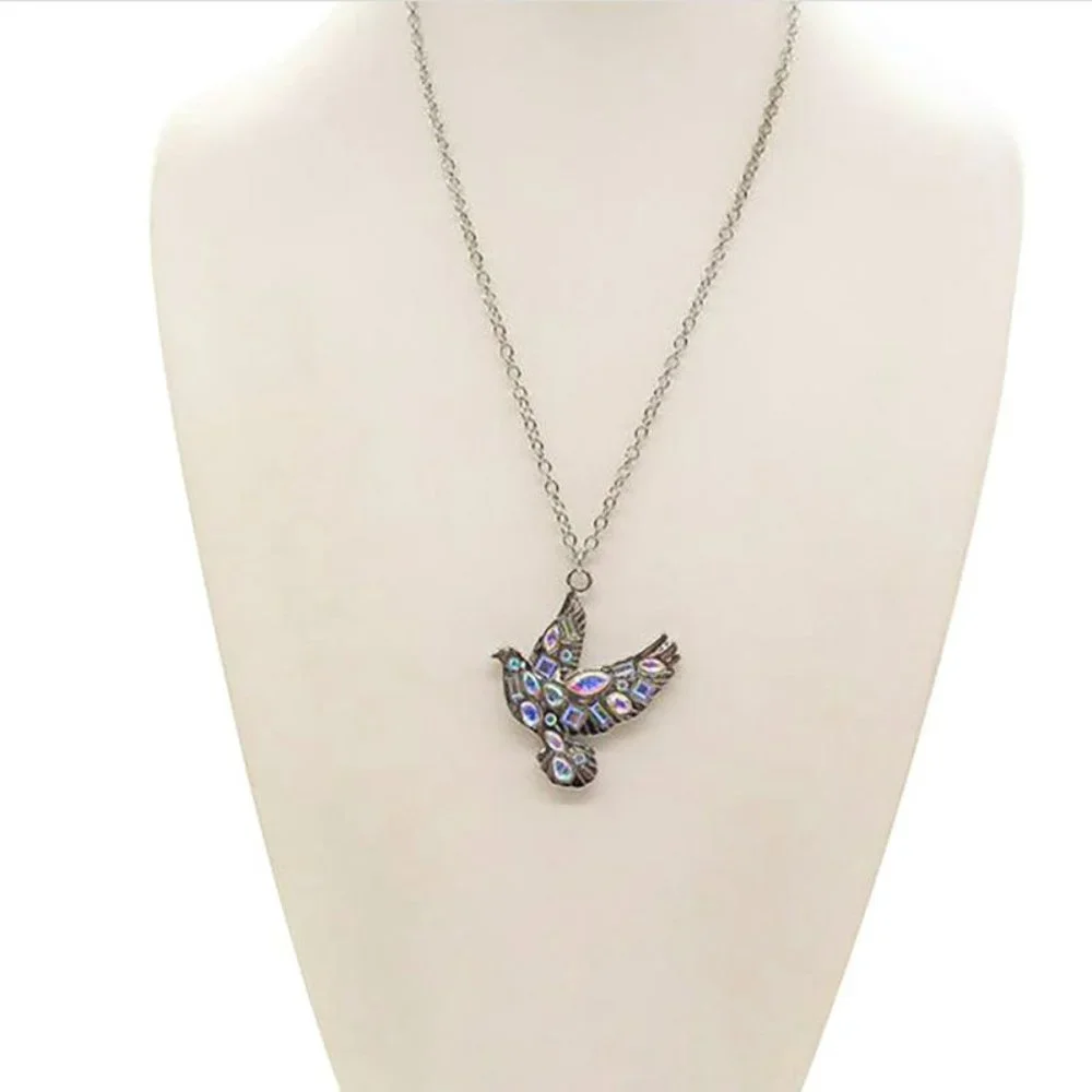 dove pendant necklace, new condition - Picture 1 of 2
